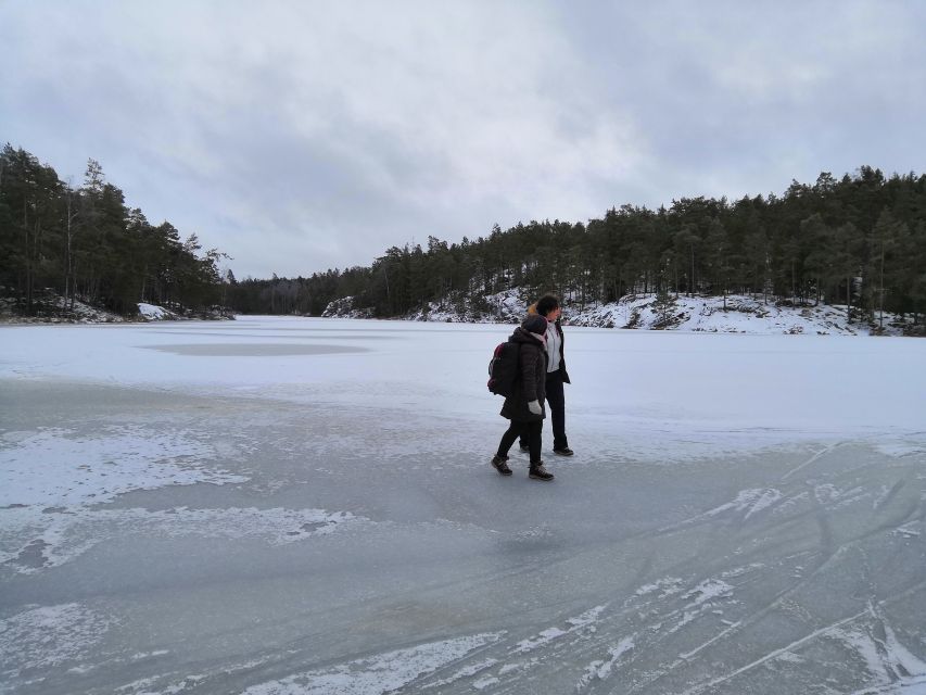 Stockholm: Nature Hike with Campfire Lunch - The Practical Gear You Really Need