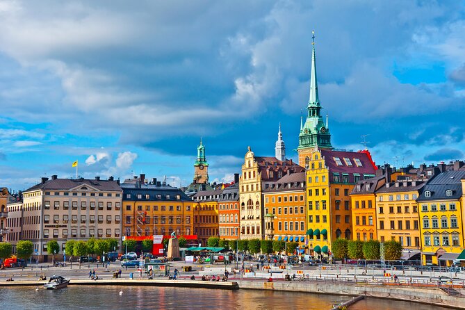 Stockholm Old Town Gamla Stan, Historic Walking Tour, Small group - Kiki’s guiding style and the small-group difference