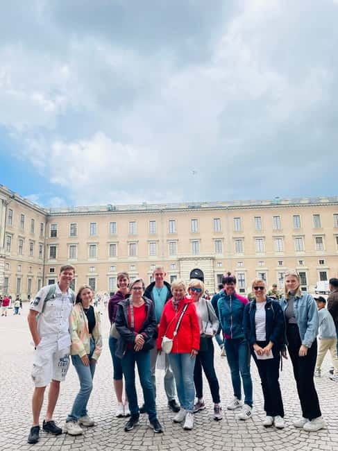 Stockholm: Old Town Guided Walking Tour (English / Deutsch) - Västerlånggatan and Svartmangatan