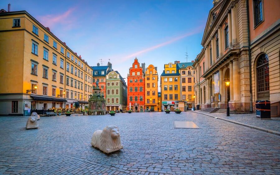 Stockholm: Old Town Highlights Private Walking Tour - Choosing between two, three, four, and six hours