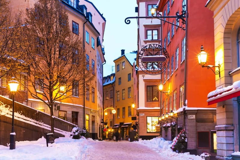 Stockholm: Old Town Historical Walking Tour - Churches, shopping streets, and Stockholm’s darker stories