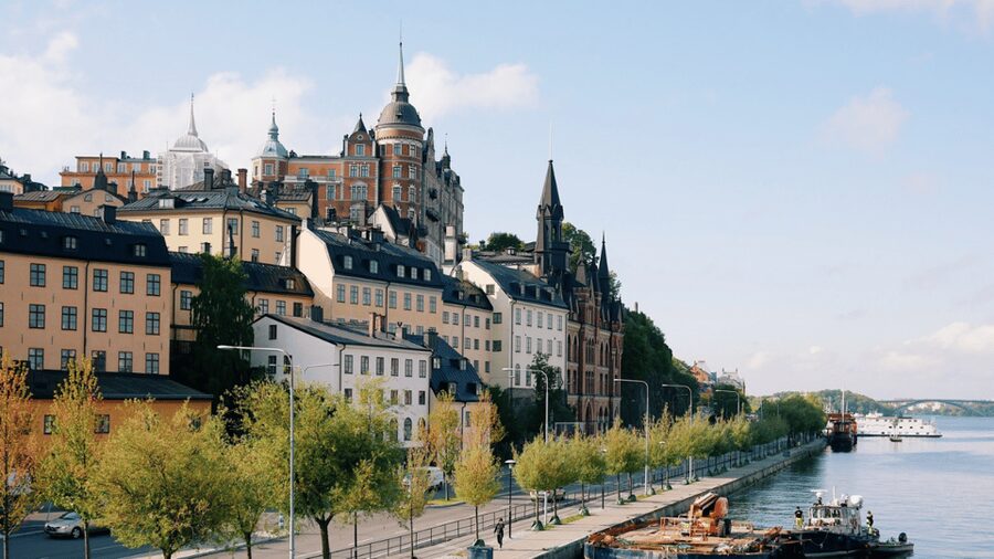 Stockholm: Old Town Walking Tour, stories and secrets - Key points at a glance