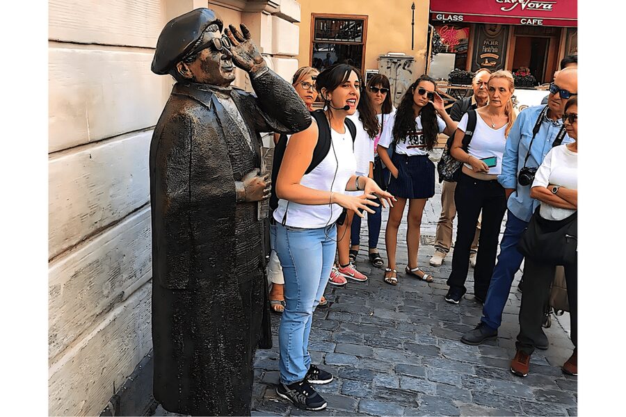 Stockholm: Old Town Walking Tour with Local Guide - Mårten Trotzigs Gränd, Stockholm’s tight squeeze