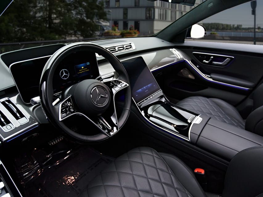 Stockholm- Private transfer to/from Arlanda Airport and city - Booking details that deserve care