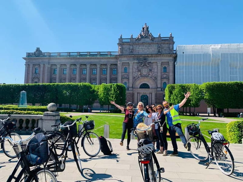 Stockholm's Best Bike Tour! (English / Deutsch) - The Royal Palace, cathedral, and waterfront grandeur