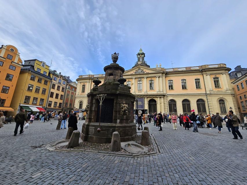 Stockholm: Secrets of Gamla Stan Guided Tour w/ Fika Option - Key points at a glance