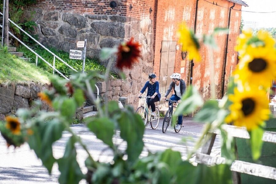 Stockholm: Self Guided GPS Bike Tour - Parks and the city’s green side