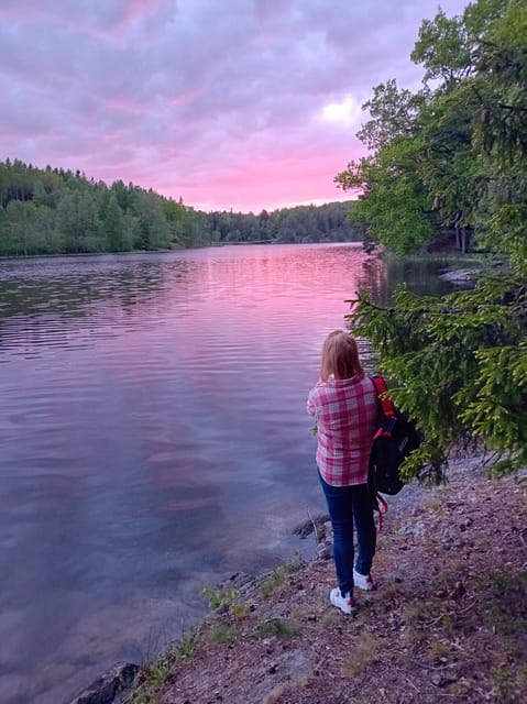 Stockholm: Sunset Hike in Tyresta National Park with Meal - The lakeside meal and Swedish fika