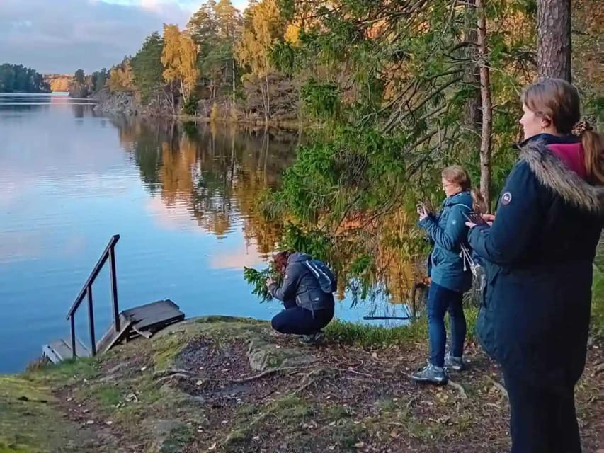 Stockholm: Sunset Hike in Tyresta National Park with Meal - How difficult is the 5 to 5.5 kilometer hike?