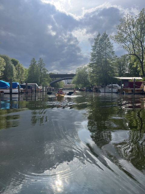 Stockholm: Sunset Kayak Tour in the City + Swedish Fika - What the guide adds to the experience