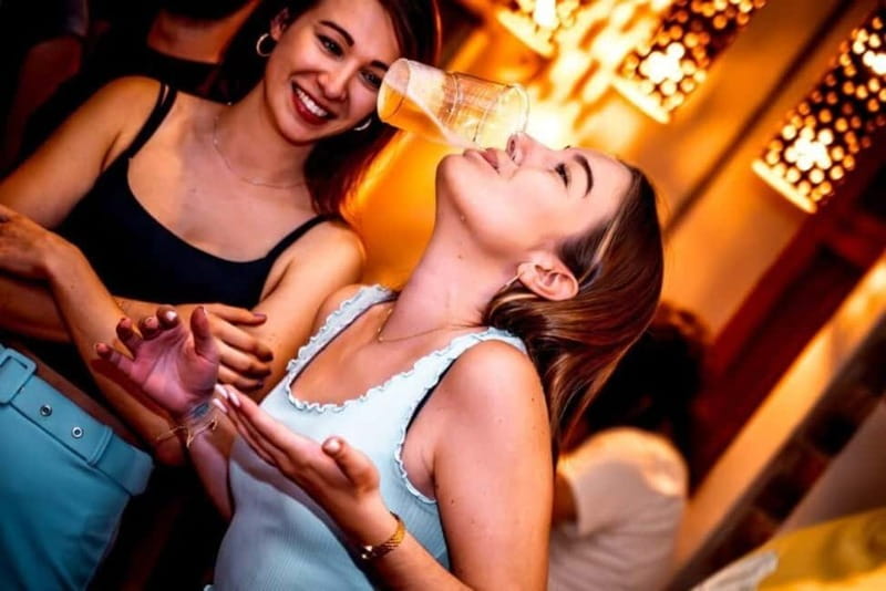 Stockholm: The Original Pub Crawl - Games, shots, and the social engine