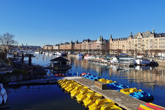 Stockholm Top attractions all-inclusive Gran Tour Winter Edition - Stortorget and the medieval streets of Gamla Stan