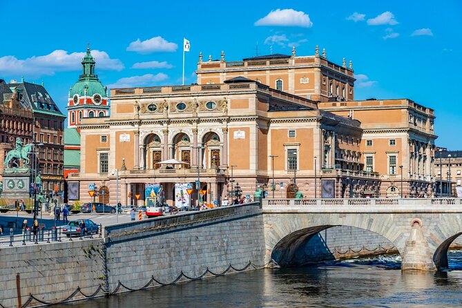 Stockholm Troll Hunt: Self-Guided Old Town Adventure - Saint George and the Battle of Brunkeberg