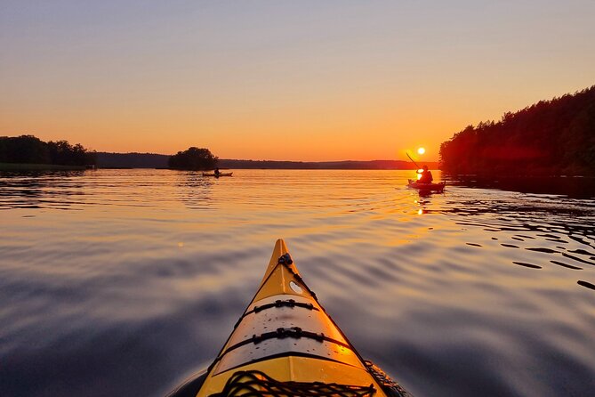 Sunset kayak tour with fika on Stockholms lakeside - Who will enjoy this Stockholm kayak tour?