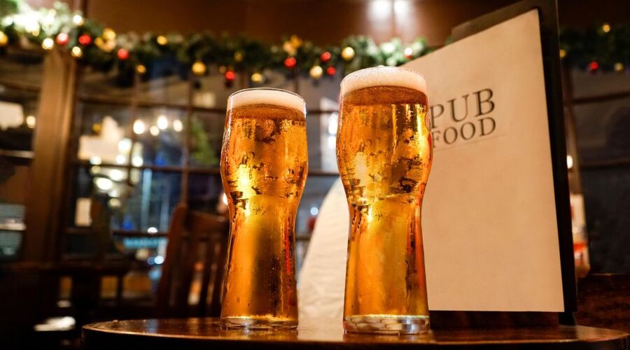 Swedish Beer Tasting Tour in Stockholm Old Town Pubs - Why the private format matters