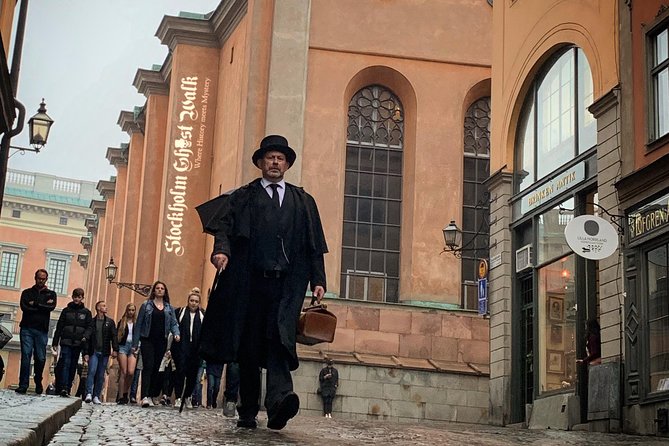 The Original Stockholm Ghost Walk and Historical Tour - Gamla Stan - How the guides shape the experience
