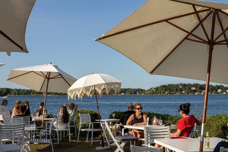 Vaxholm & Stockholm Archipelago: Guided Excursion, Day Trip - Vaxholm feels like a real summer town