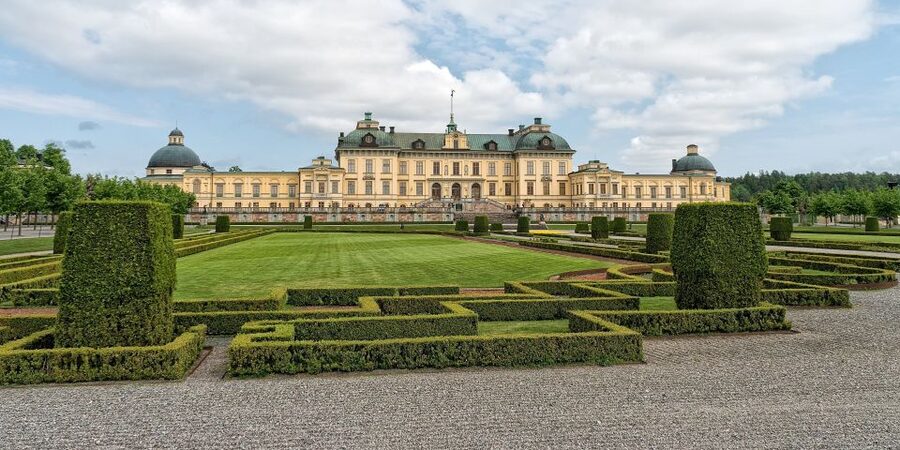 Welcome to Stockholm: Private Tour with a Local - The local guides and what they add
