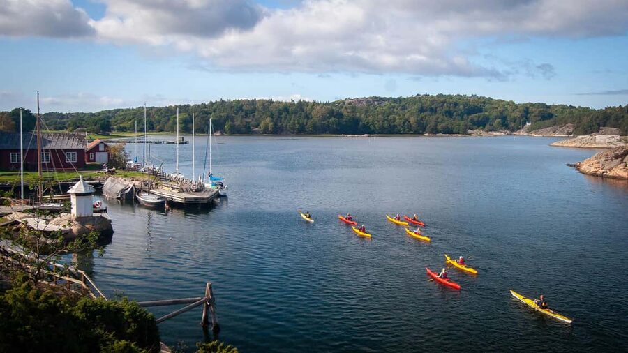 West Sweden: Sea Kayak Delight in Nature Reserves - Meeting the guide at UpplevelseLadan