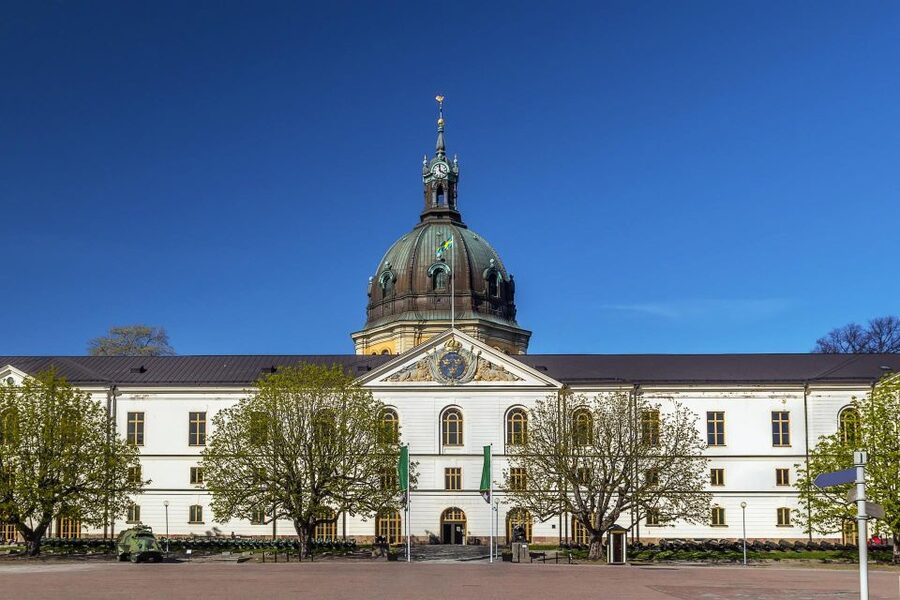 World War II Stockholm Old Town Walking Tour and Army Museum - Following Raoul Wallenberg’s rescue story